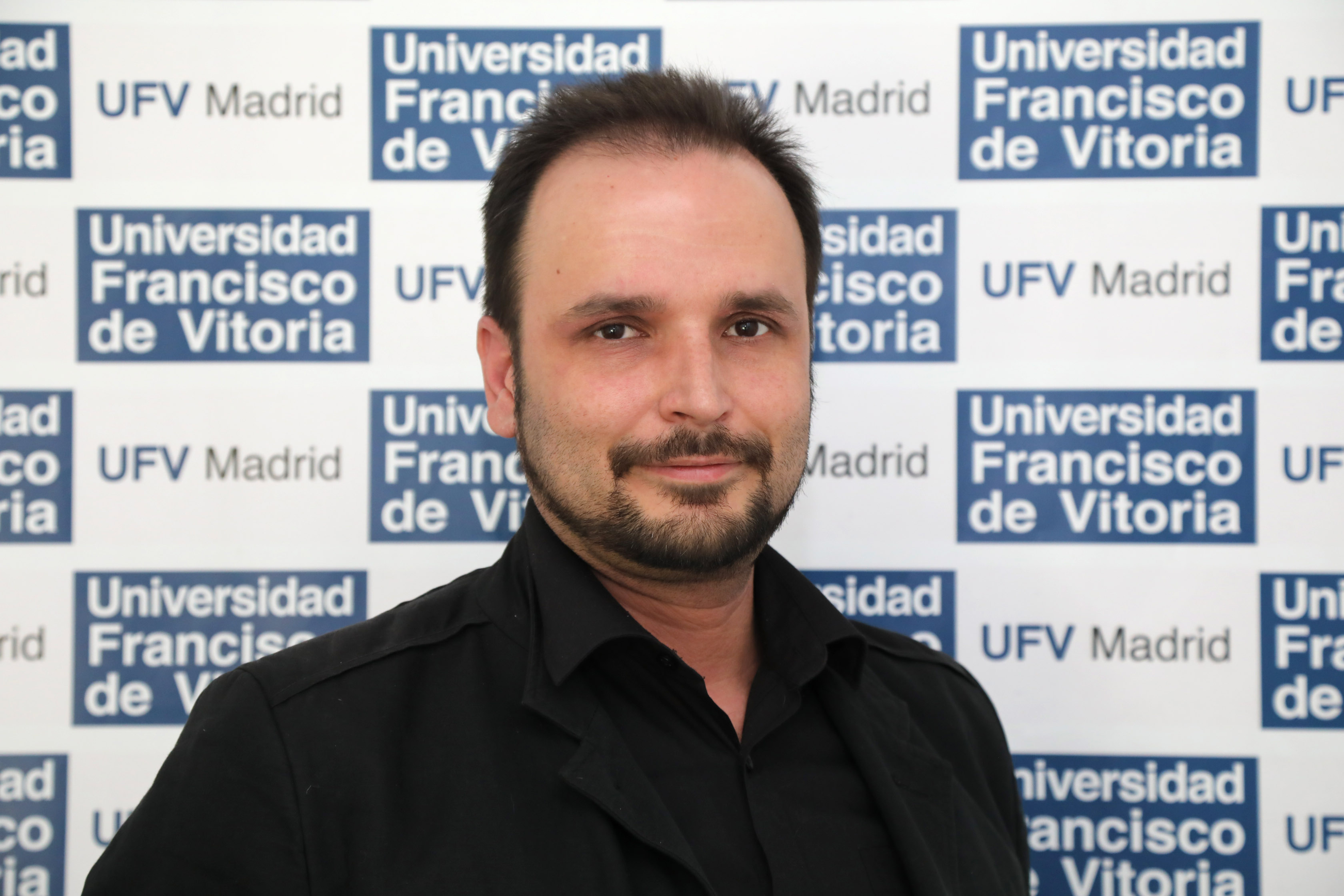 Daniel M Ndez Profesor Del Grado En Comunicaci N Audiovisual Dar Una