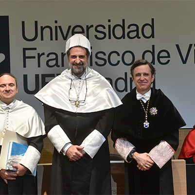 doctor honoris causa 06 401x401 1 CURSO 2019   2020 Estudiar en Universidad Privada Madrid