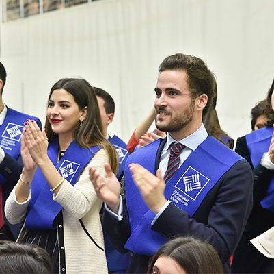 graduacion experimentales 07 401x400 1 CURSO 2019   2020 Estudiar en Universidad Privada Madrid