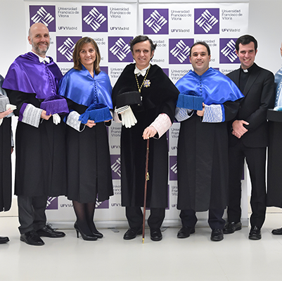 graduacion experimentales 14 401x400 1 CURSO 2019   2020 Estudiar en Universidad Privada Madrid