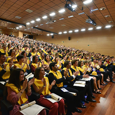 medicina graduacion 19 18 14 CURSO 2018 2019 Estudiar en Universidad Privada Madrid